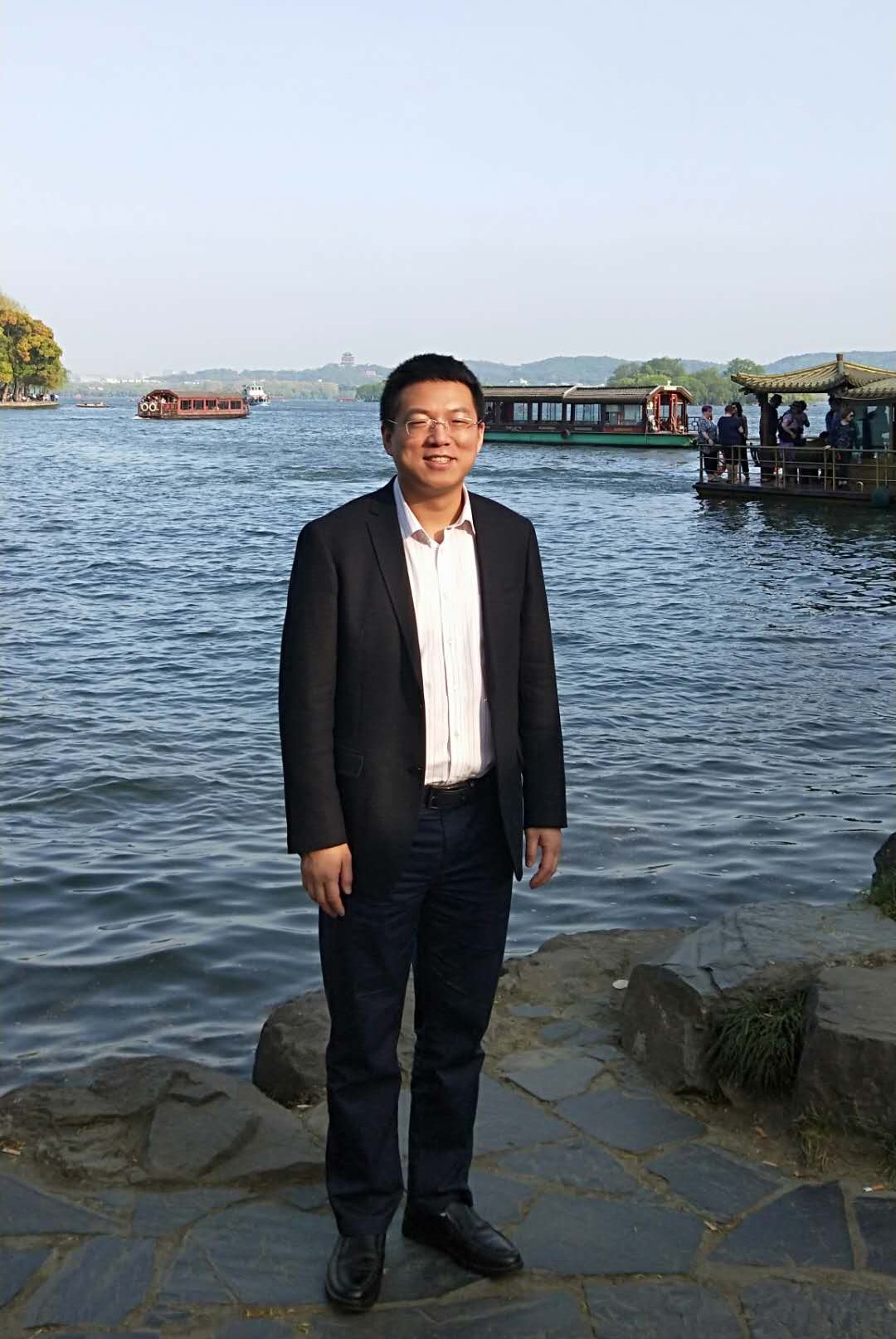 炸金花在线